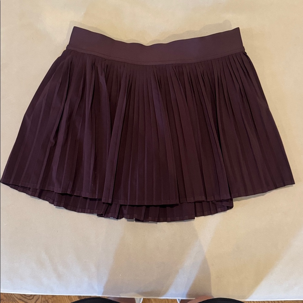 Lulelumon Pleated Mini tennis Skirt in Deep Plum